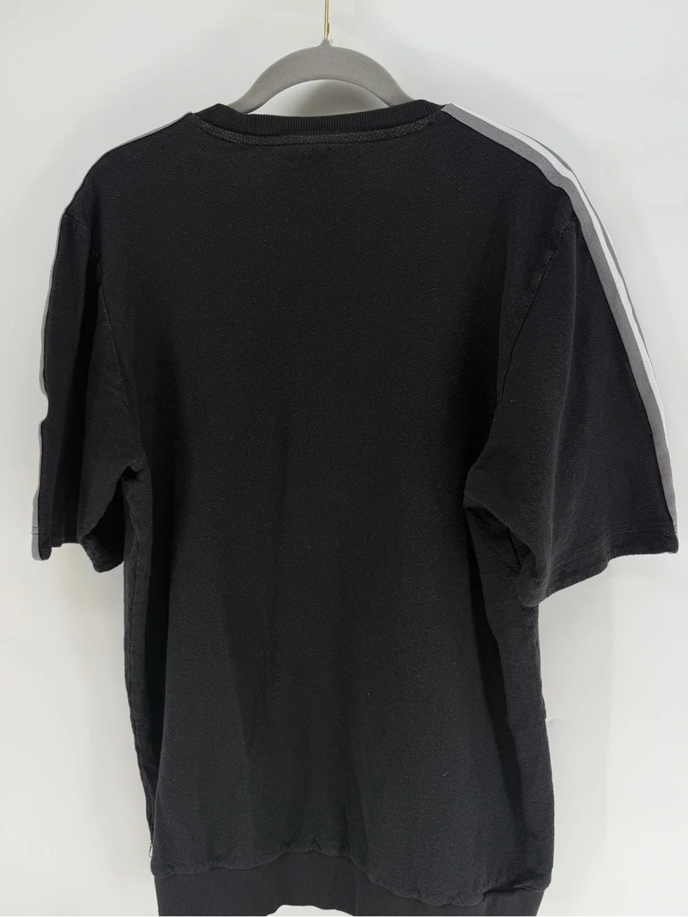 adidas Men’s Black Short Sleeve Sweatshirt with White Shoulder Stripes and Logo